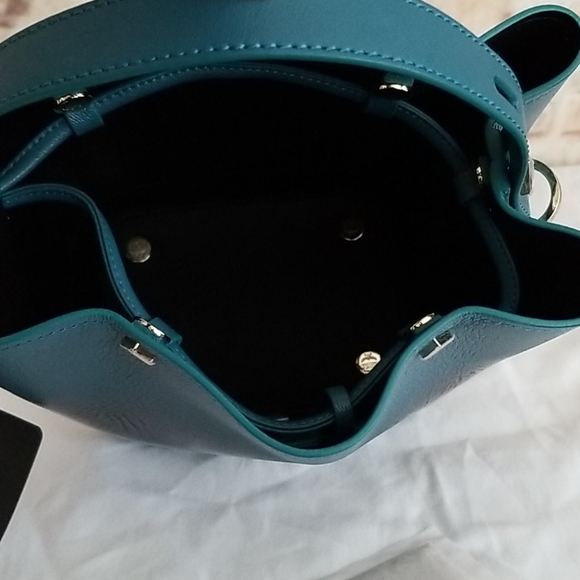 New MCM Milano Mini Patent Drawstring Bag - Picture 10 of 13